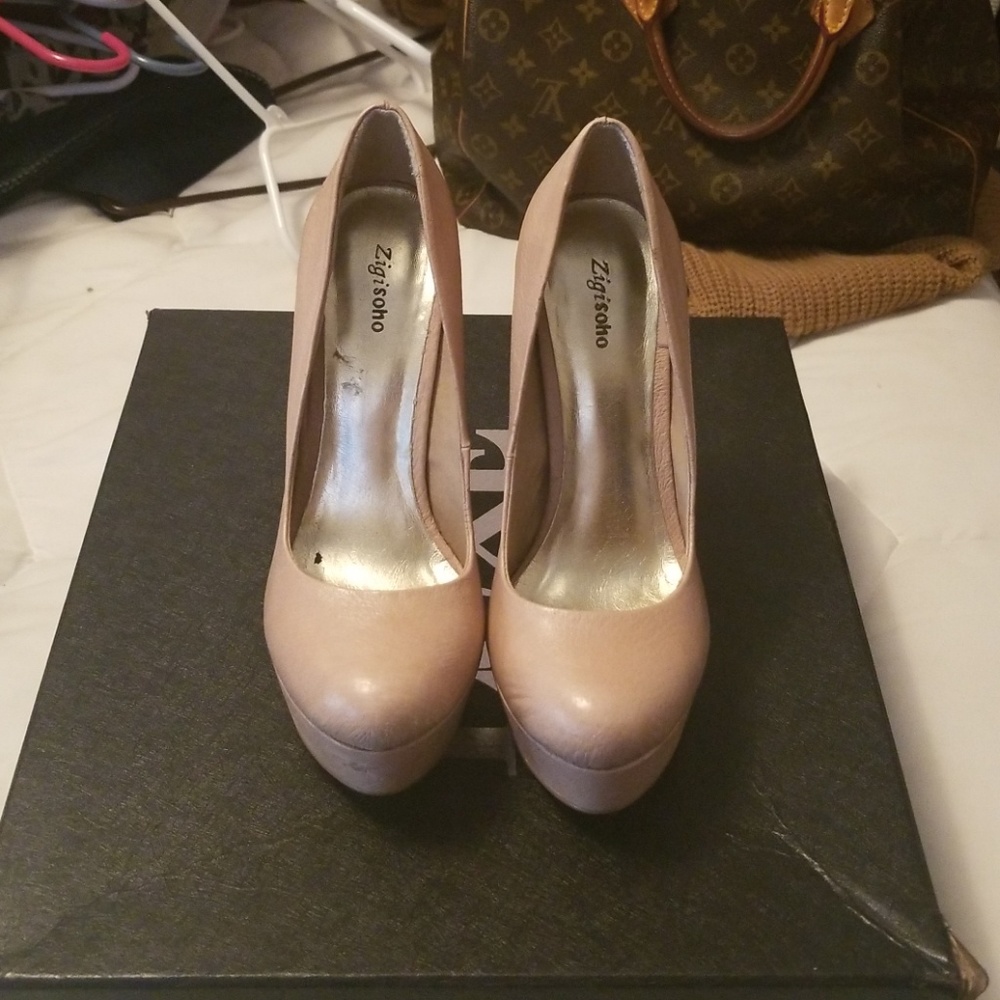Tan pumps Zigisohi